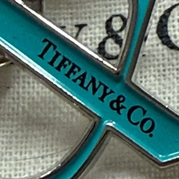 Tiffany & Co. Ampersand Pin - Picture 4 of 7